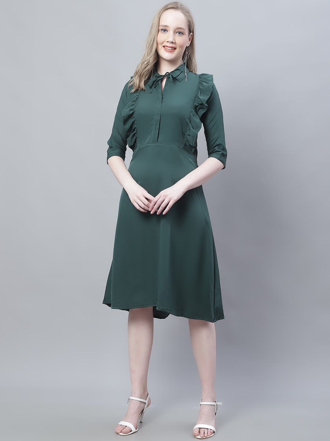 

Enchanted Drapes Tie Up Neck Crepe A-Line Midi Dress, Green