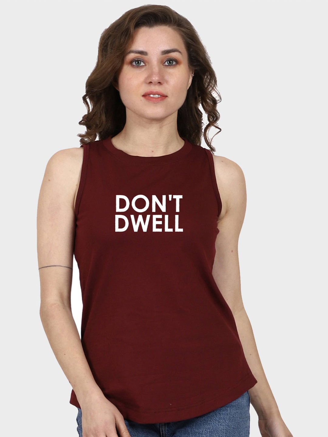 T-SHIRT TRUCK Sleeveless Typography Printed Cotton T-shirt, Maroon