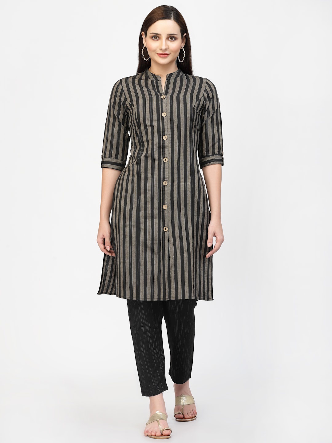 

Vastraa Fusion Striped Mandarin Collar Pure Cotton Kurta With Trousers, Black