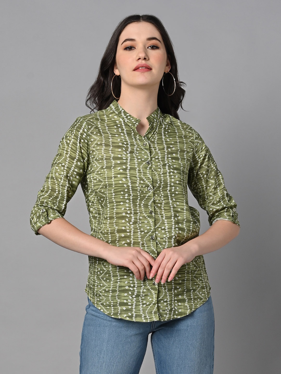 

Vastraa Fusion Bandhani Printed Mandarin Collar Shirt Style Top, Green