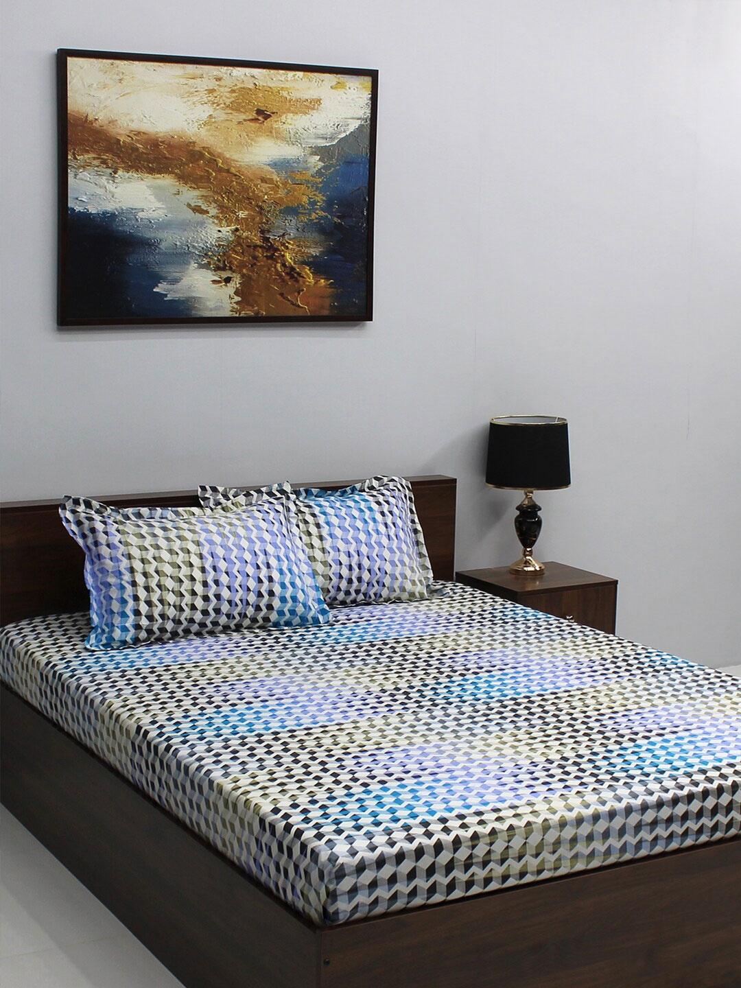 

BOMBAY DYEING Florentine Blue Geometric Cotton 144TC King Bedsheet With 2 Pillow Covers