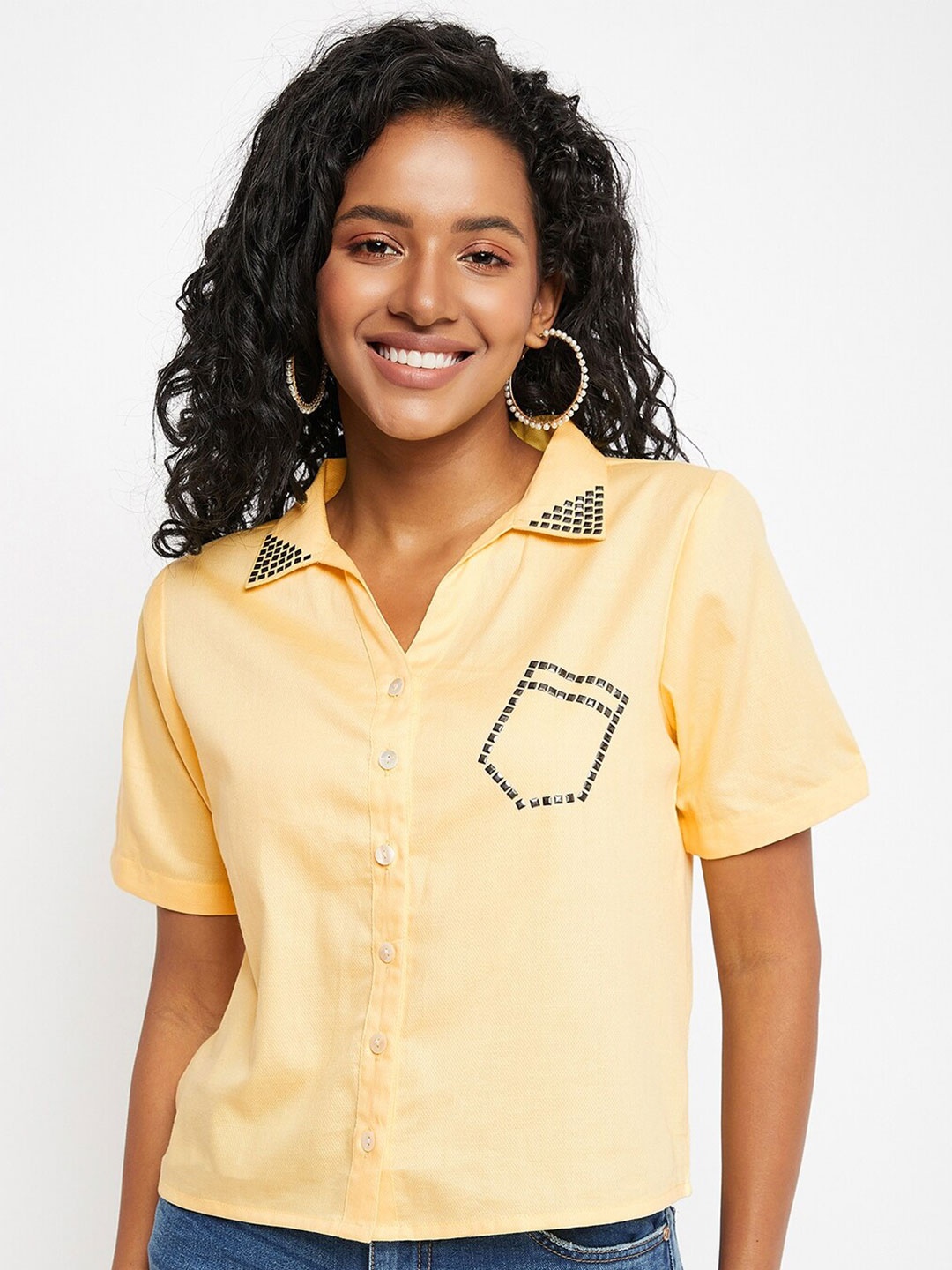 

Ruhaans Classic Fit Embellished Casual Shirt, Yellow