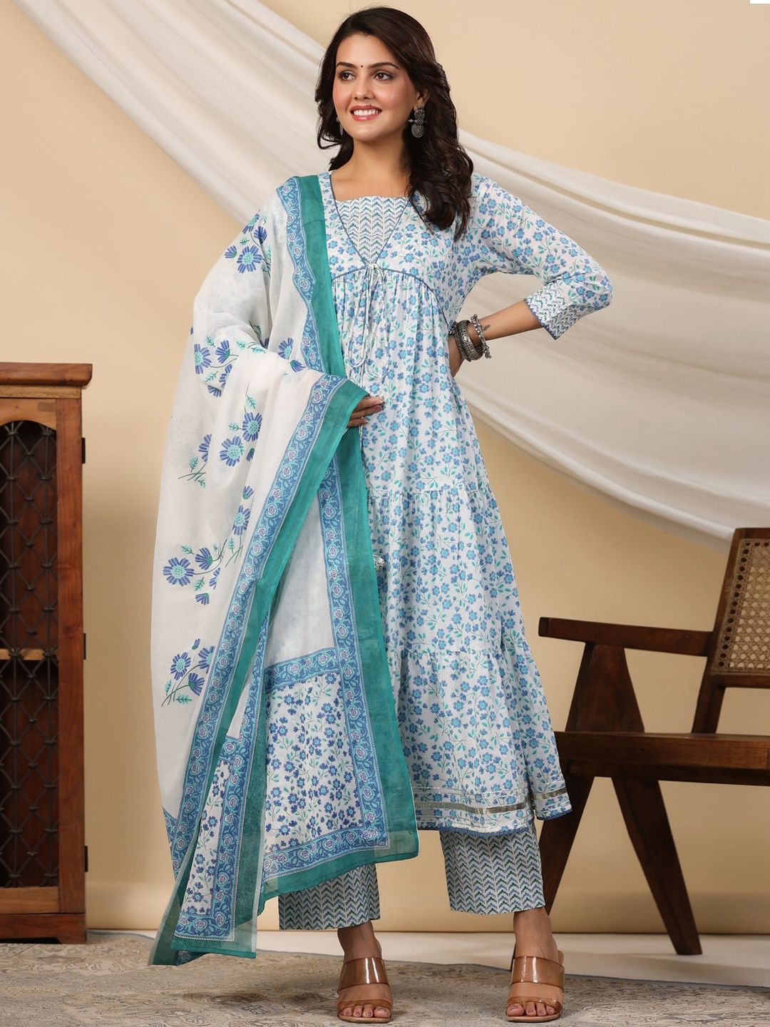 

EtnicaWear Floral Printed Layered Pure Cotton Kurta With Palazoos & Dupatta, Blue