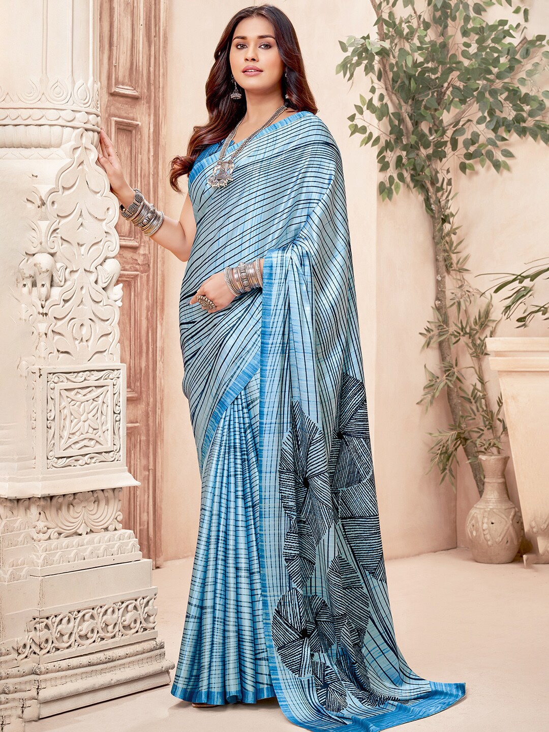 

Anouk Blue & Black Abstract Printed Pure Crepe Saree