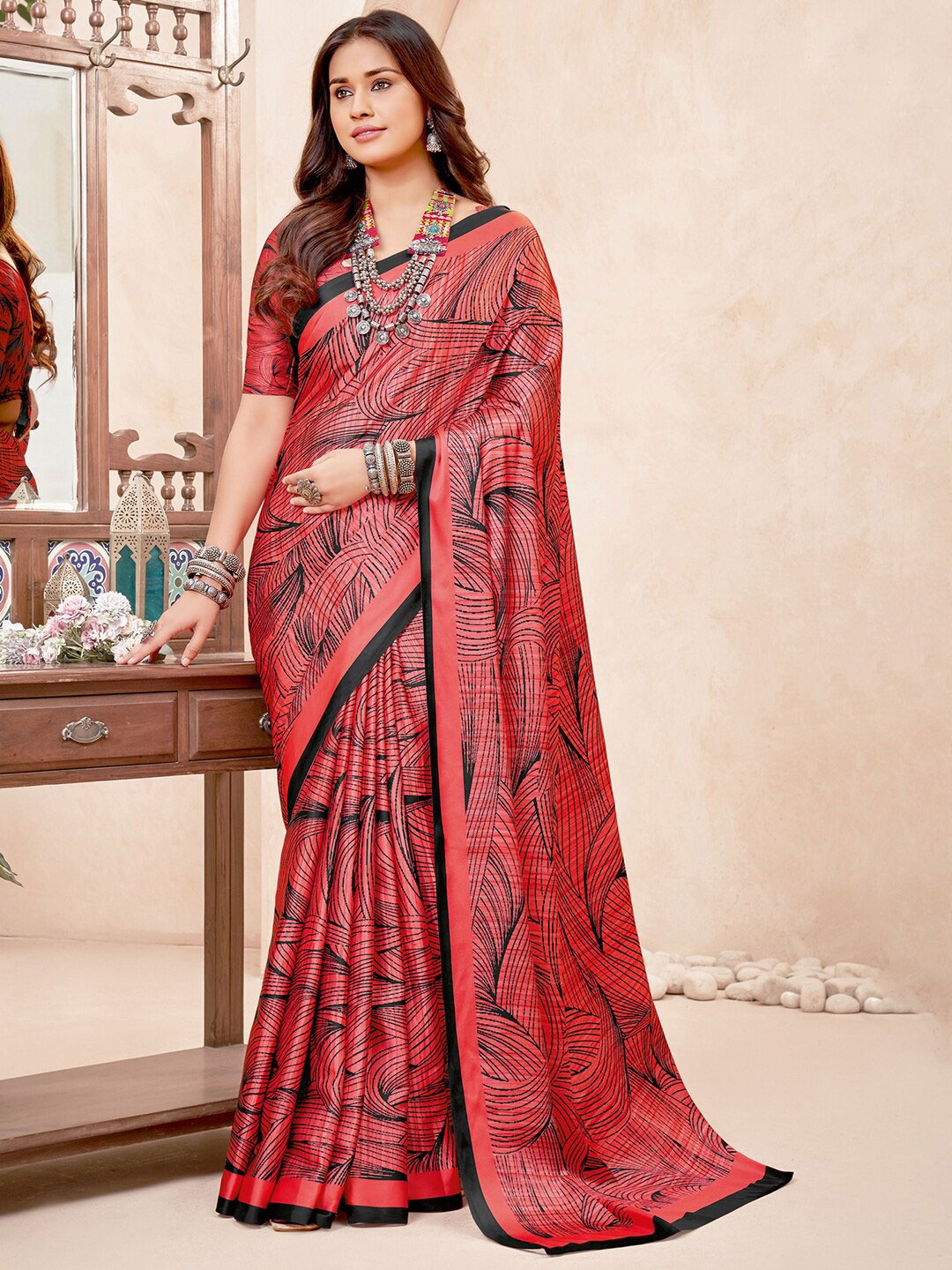 

Anouk Rust & Black Abstract Printed Pure Crepe Saree