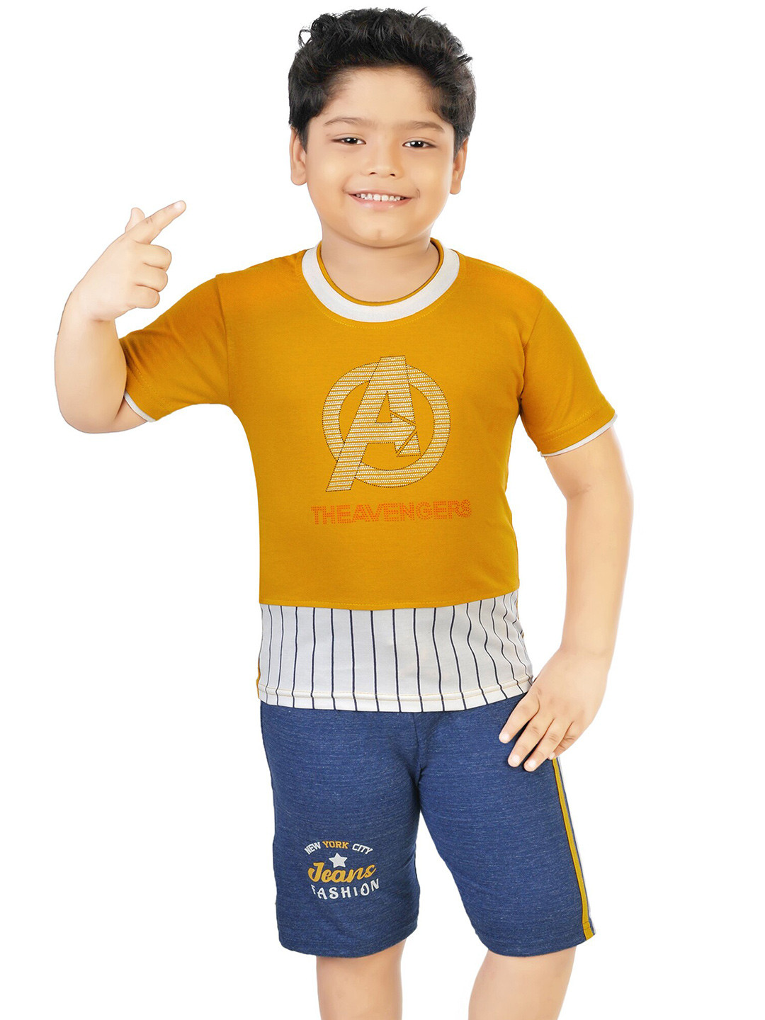 

CELEBRITY CLUB Boys Yellow & Blue Printed T-shirt with Shorts