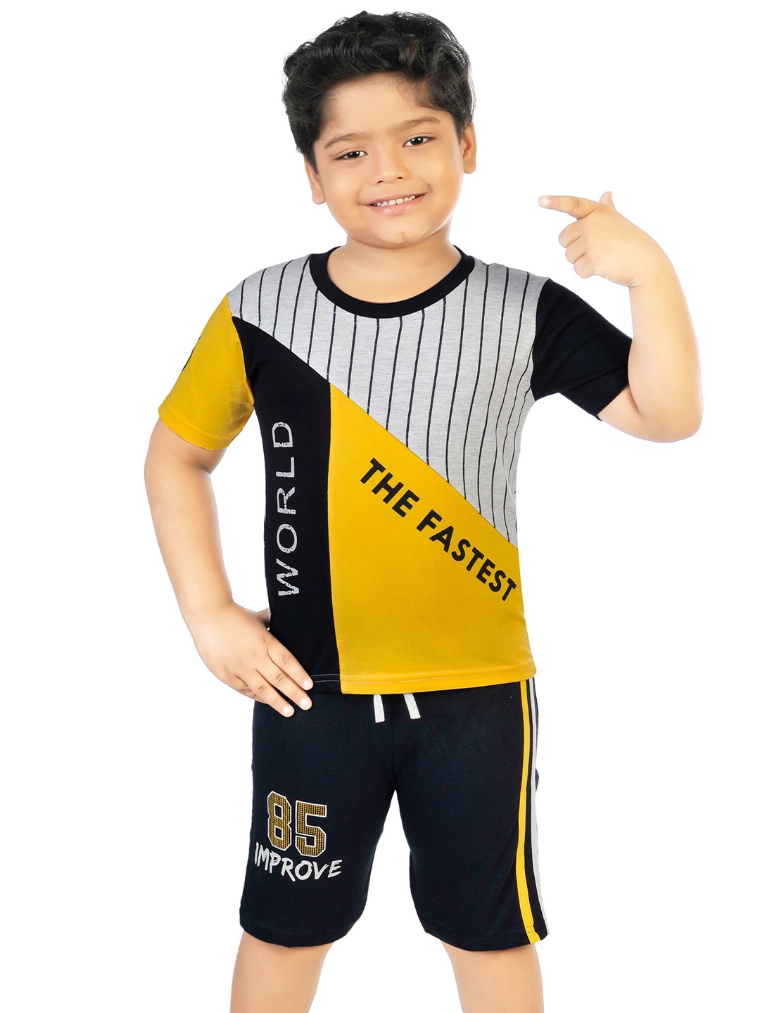 

CELEBRITY CLUB Boys Printed T-shirt With Shorts, Black