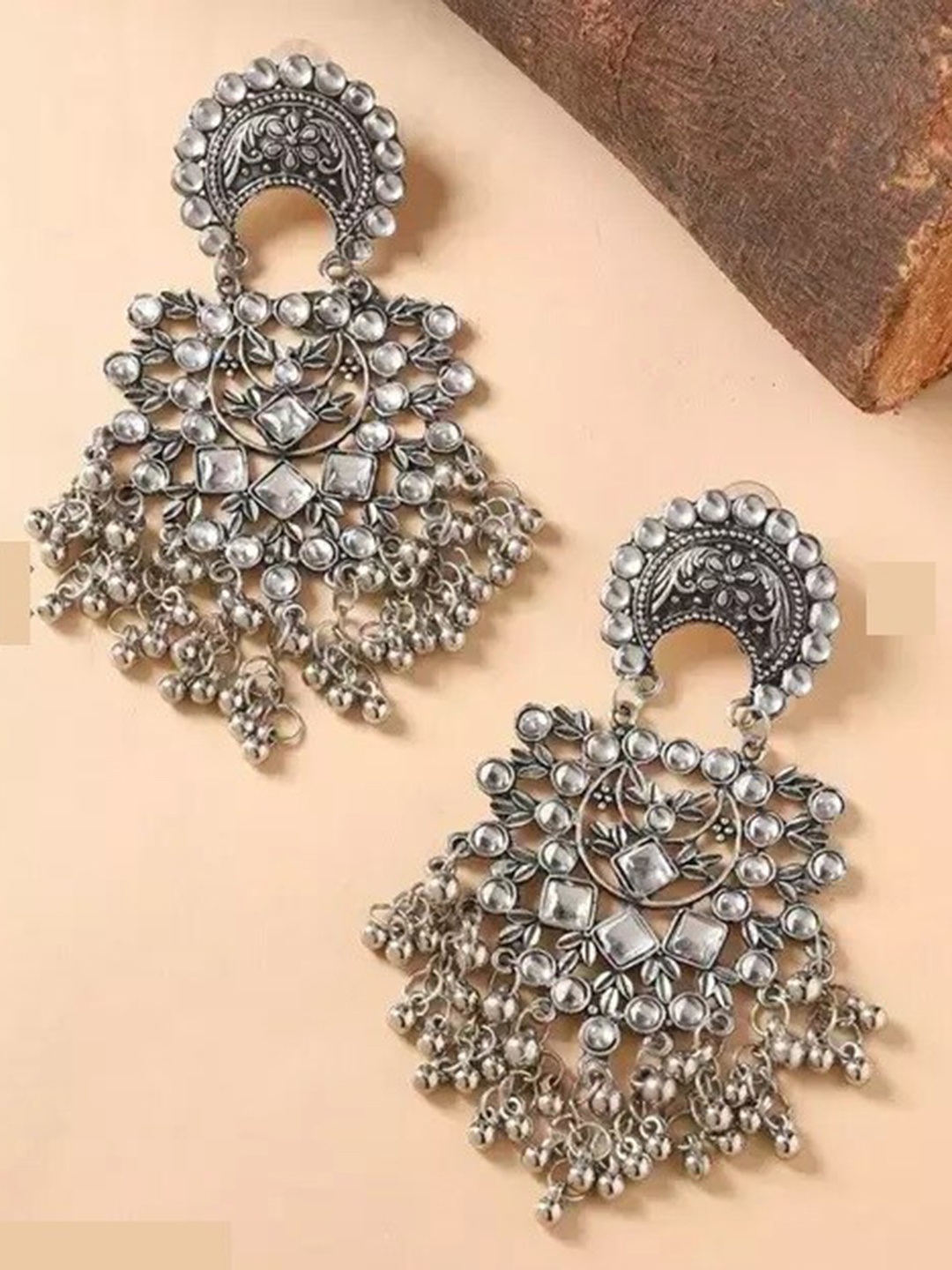 

Samridhi DC Silver-Plated Oxidised Contemporary Drop Earrings