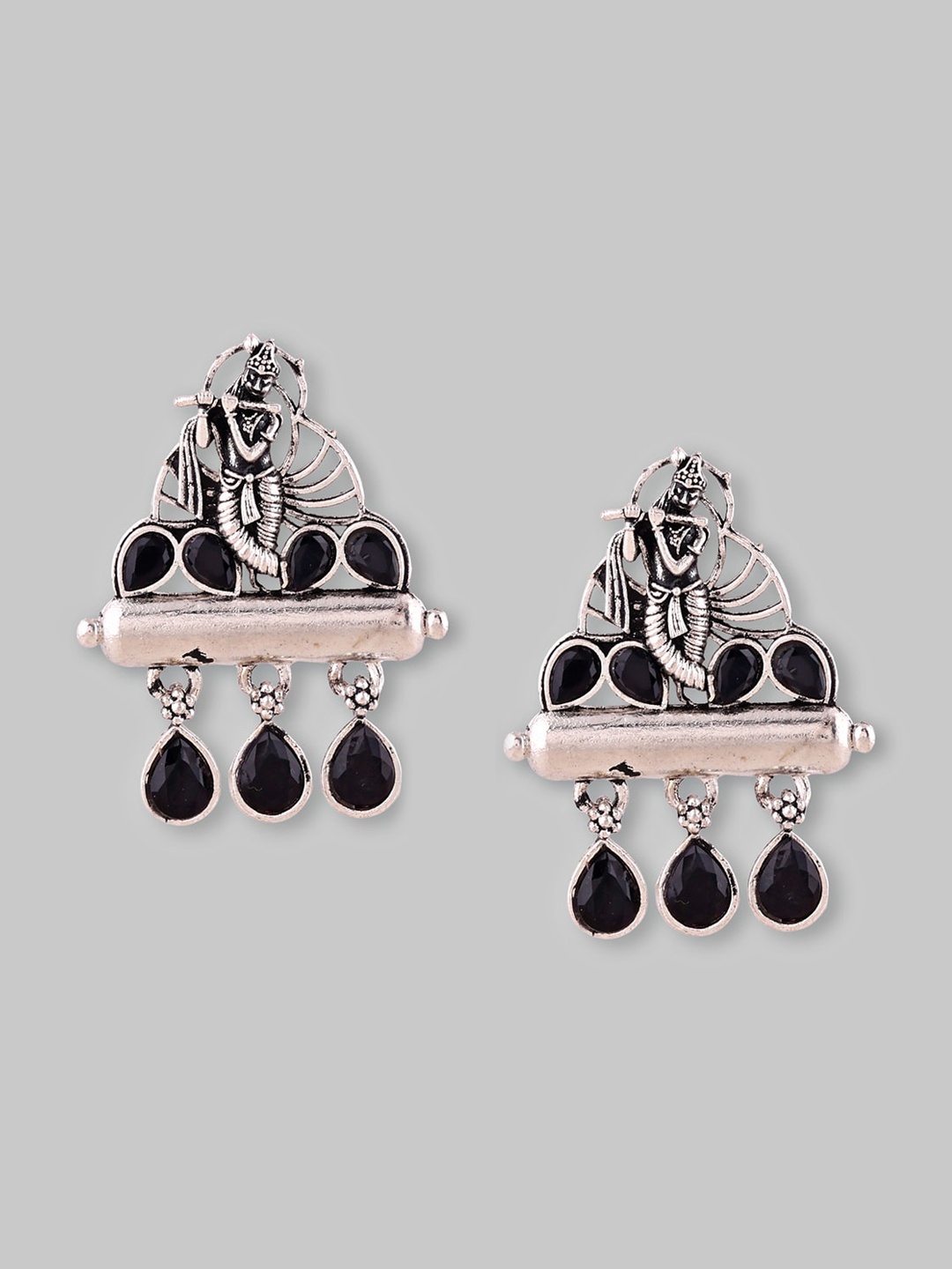 

Samridhi DC Silver-Plated Contemporary Studs Earrings