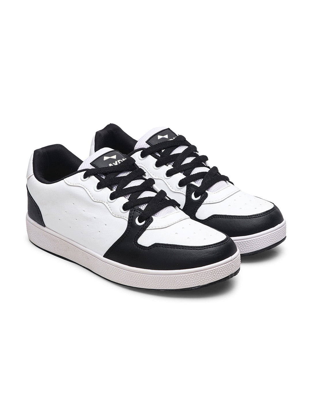 

ZAYDN Men Perforations Water Repellent Upper Memory Foam Basics Sneakers, White