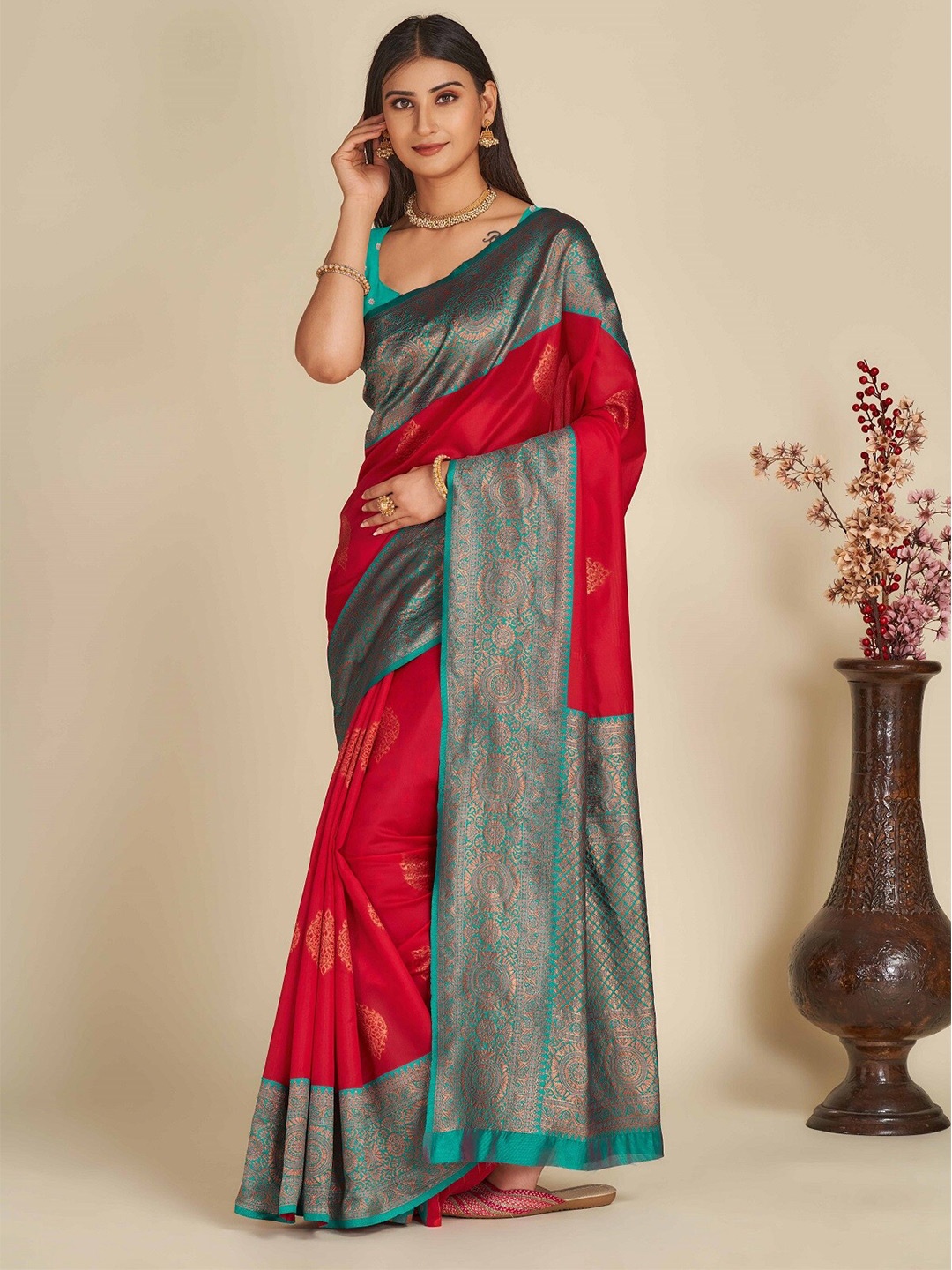 

ZIKARAA Ethnic Motif Zari Pure Silk Banarasi Saree, Red