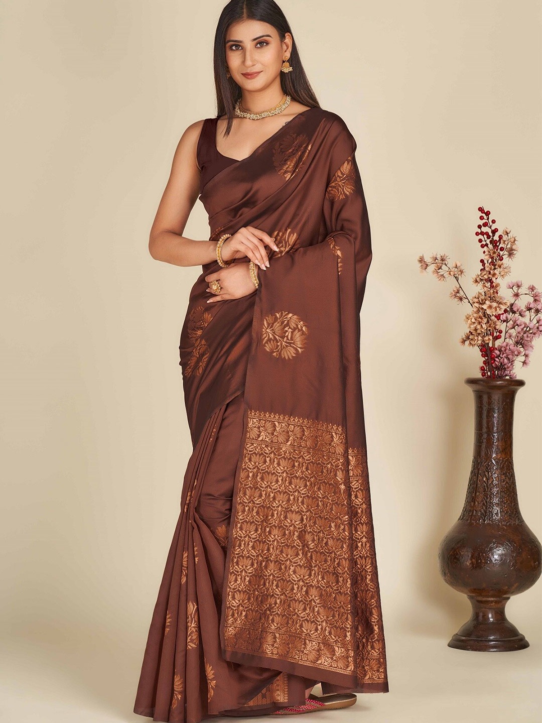 

ZIKARAA Floral Zari Pure Silk Banarasi Saree, Brown