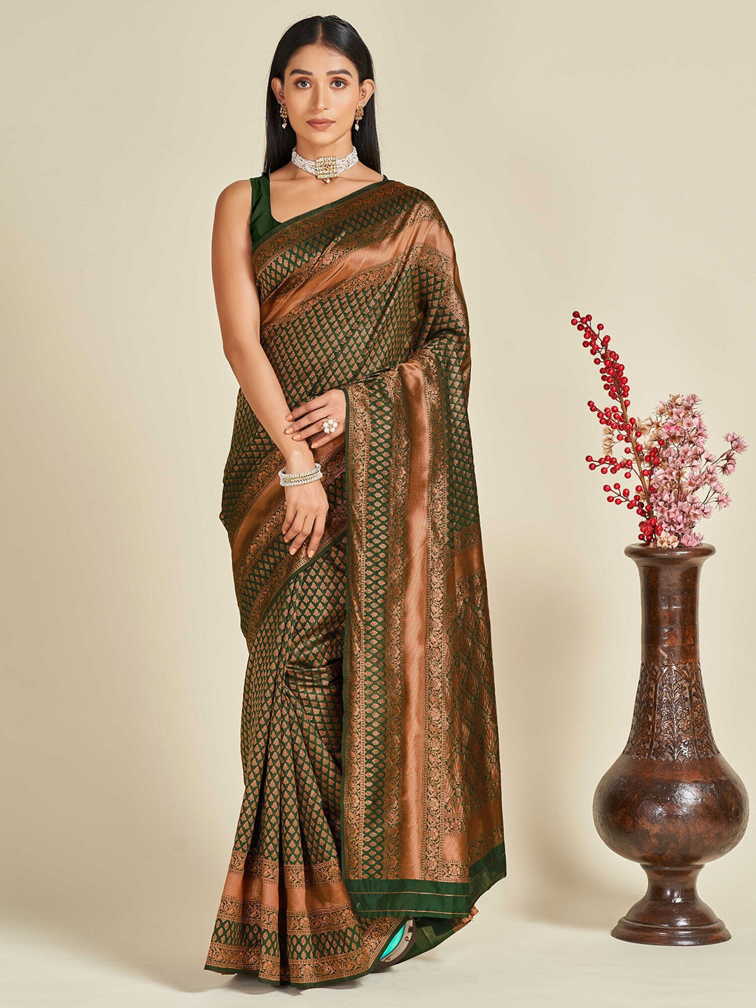 

ZIKARAA Ethnic Motif Zari Pure Silk Banarasi Saree, Green