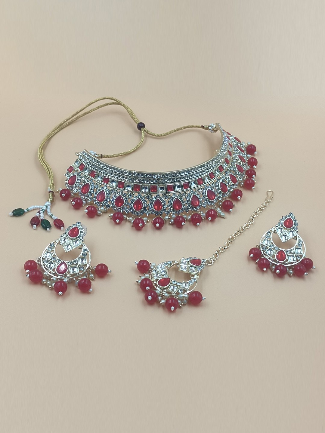 

Rhymee Gold-Plated Kundan-Studded Beaded Jewellery Set