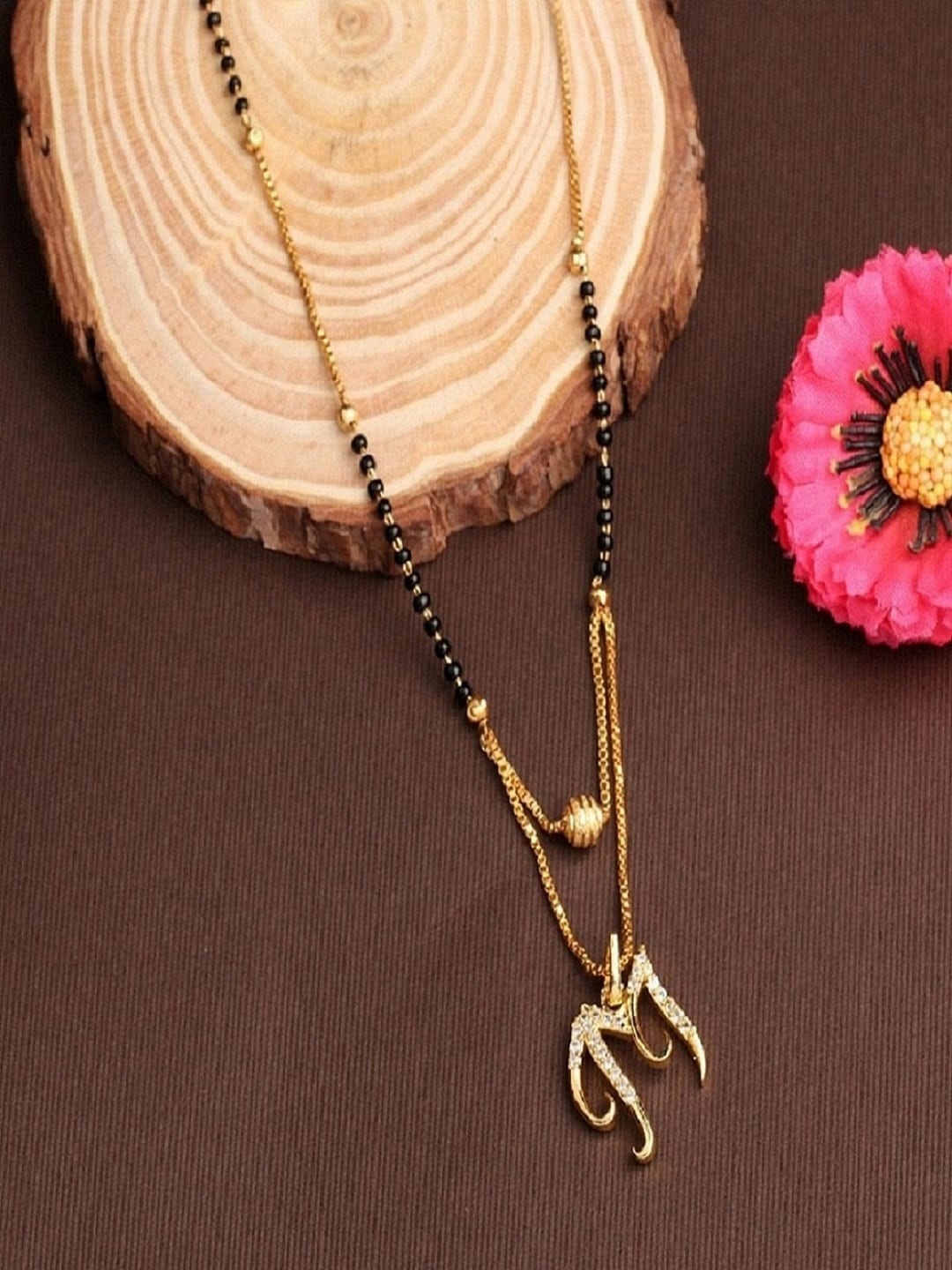 

JEWEL WORLD Gold-Plated Stone-Studded and Beaded Mangalsutra