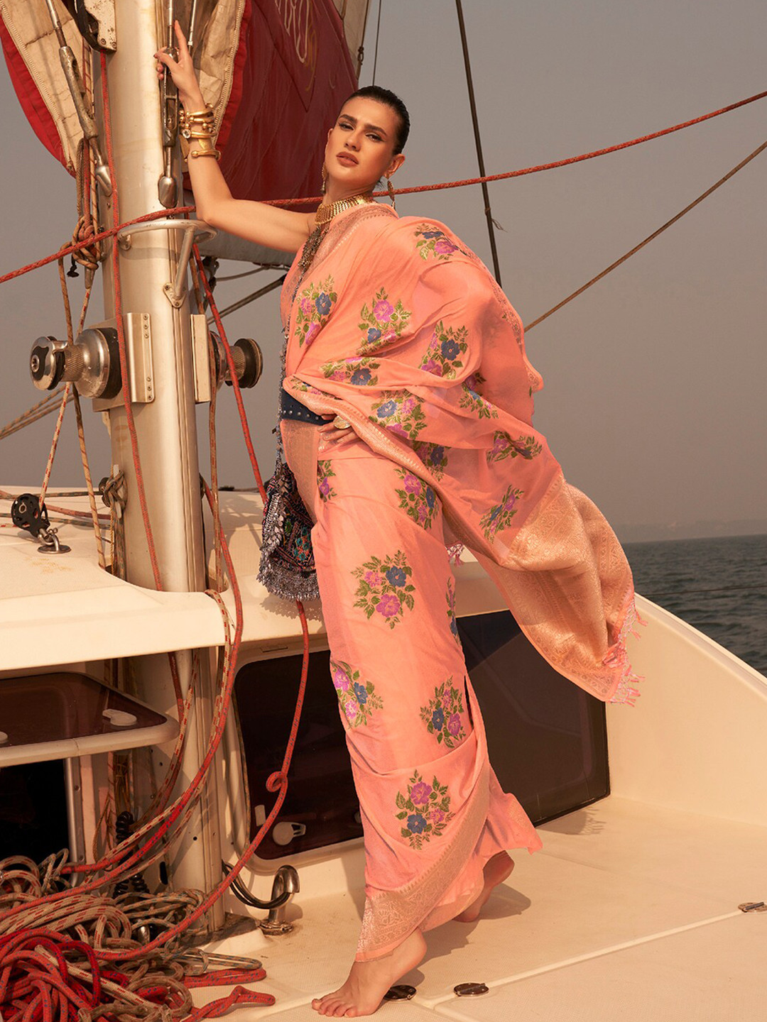 

Mitera Peach-Coloured & Gold-Toned Floral Woven Design Zari Banarasi Saree