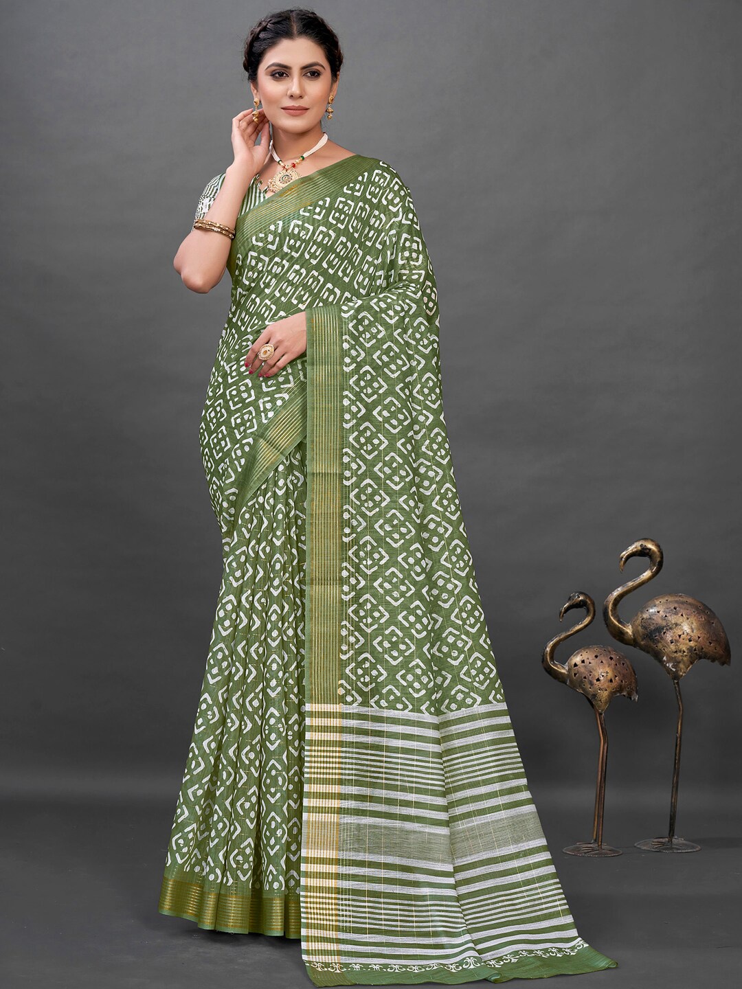 

Mitera Olive Green & White Geometric Printed Zari Block Print Saree