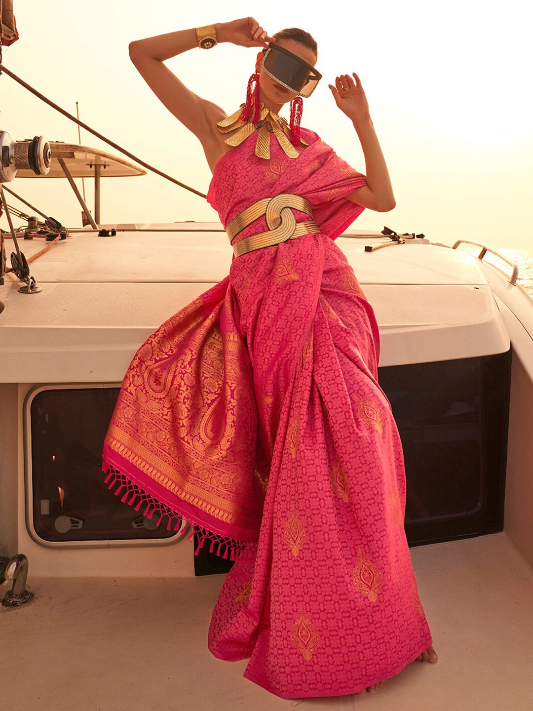 

Mitera Pink & Gold-Toned Ethnic Motifs Woven Design Zari Banarasi Saree