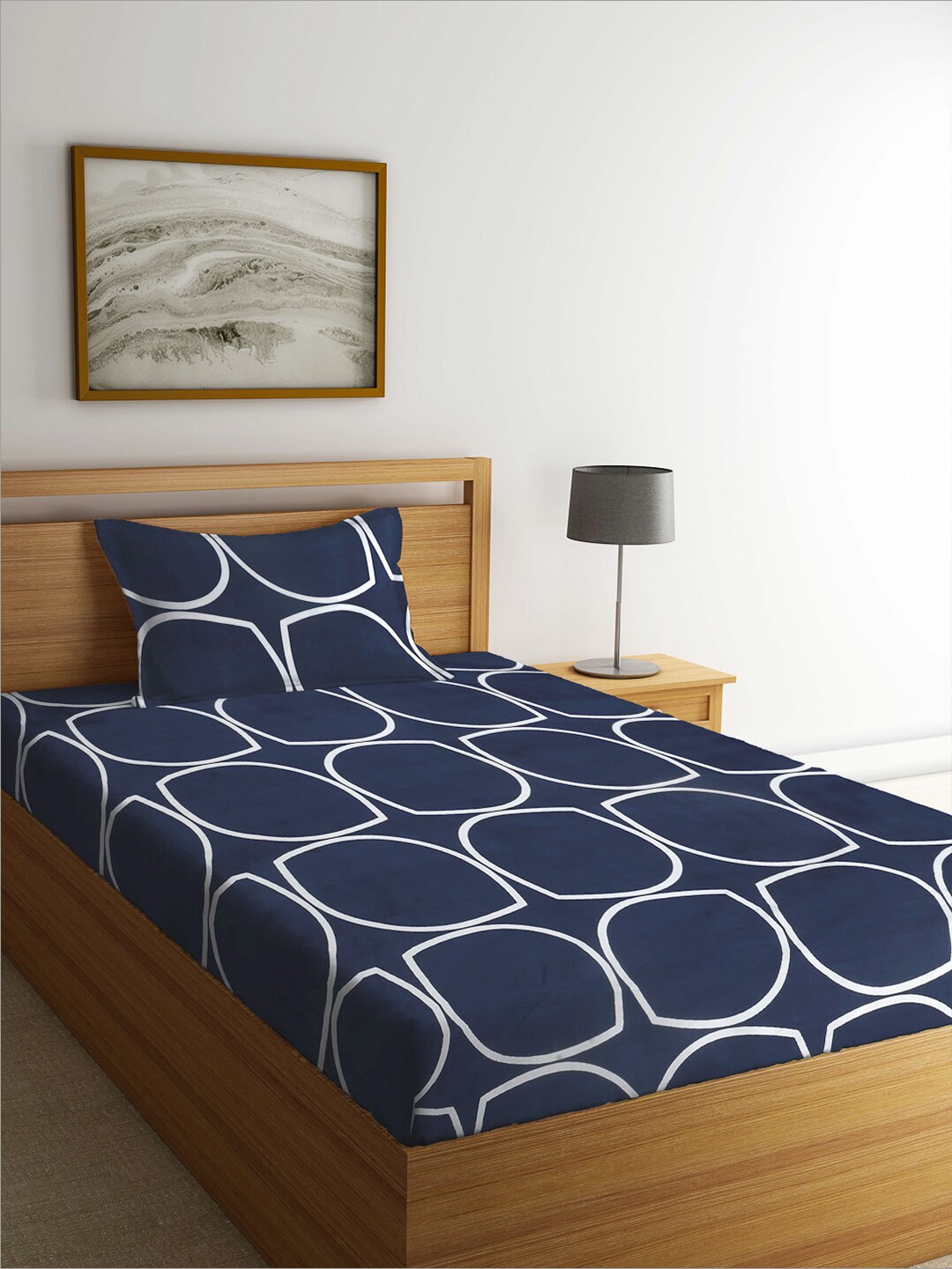 

KLOTTHE Blue & White Geometric Printed 300TC Fitted Single Bedsheet With Pillow Cover