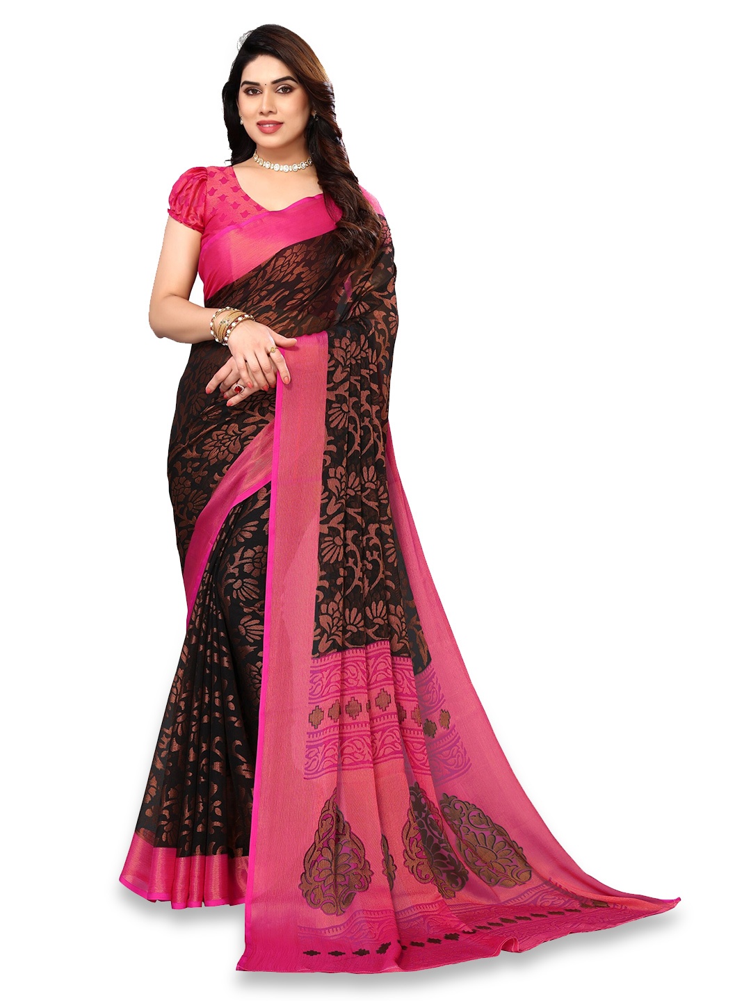 

FABMORA Floral Printed Zari Saree, Black