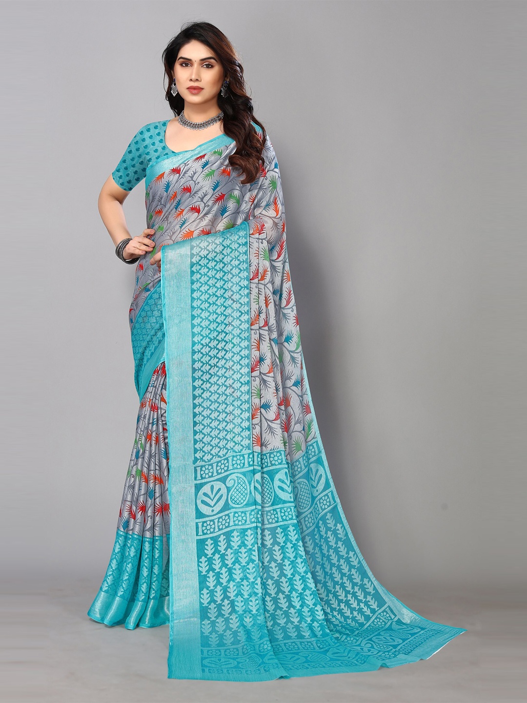 

FABMORA Printed Zari Pure Chiffon Brasso Saree, Grey