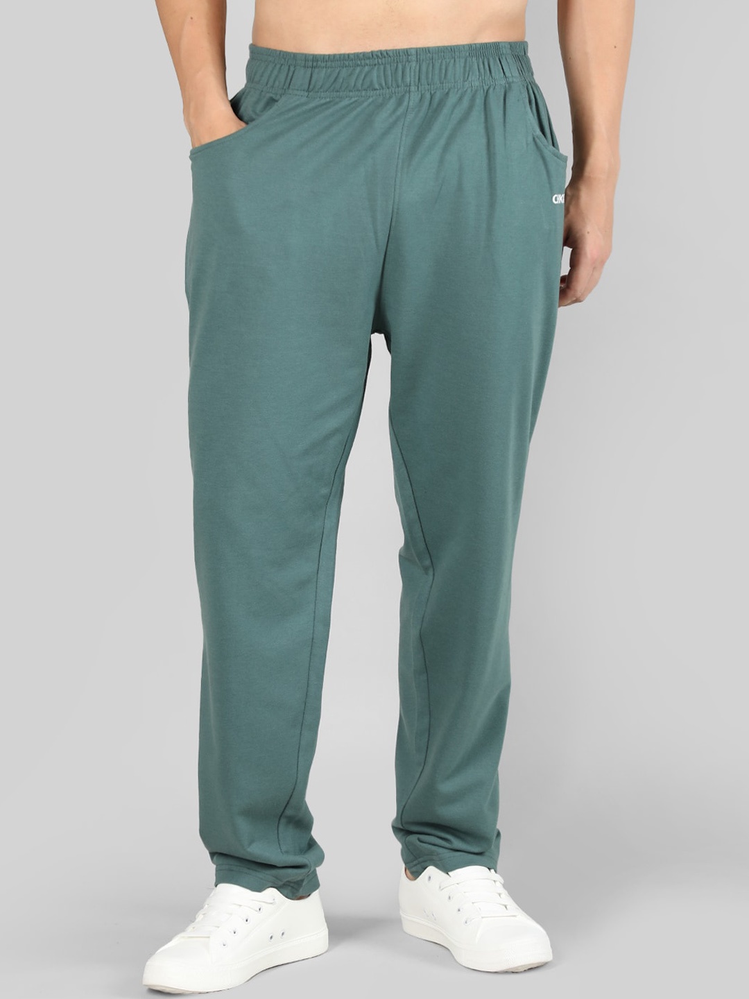 

CHKOKKO Men Regular Fit Track Pants, Green