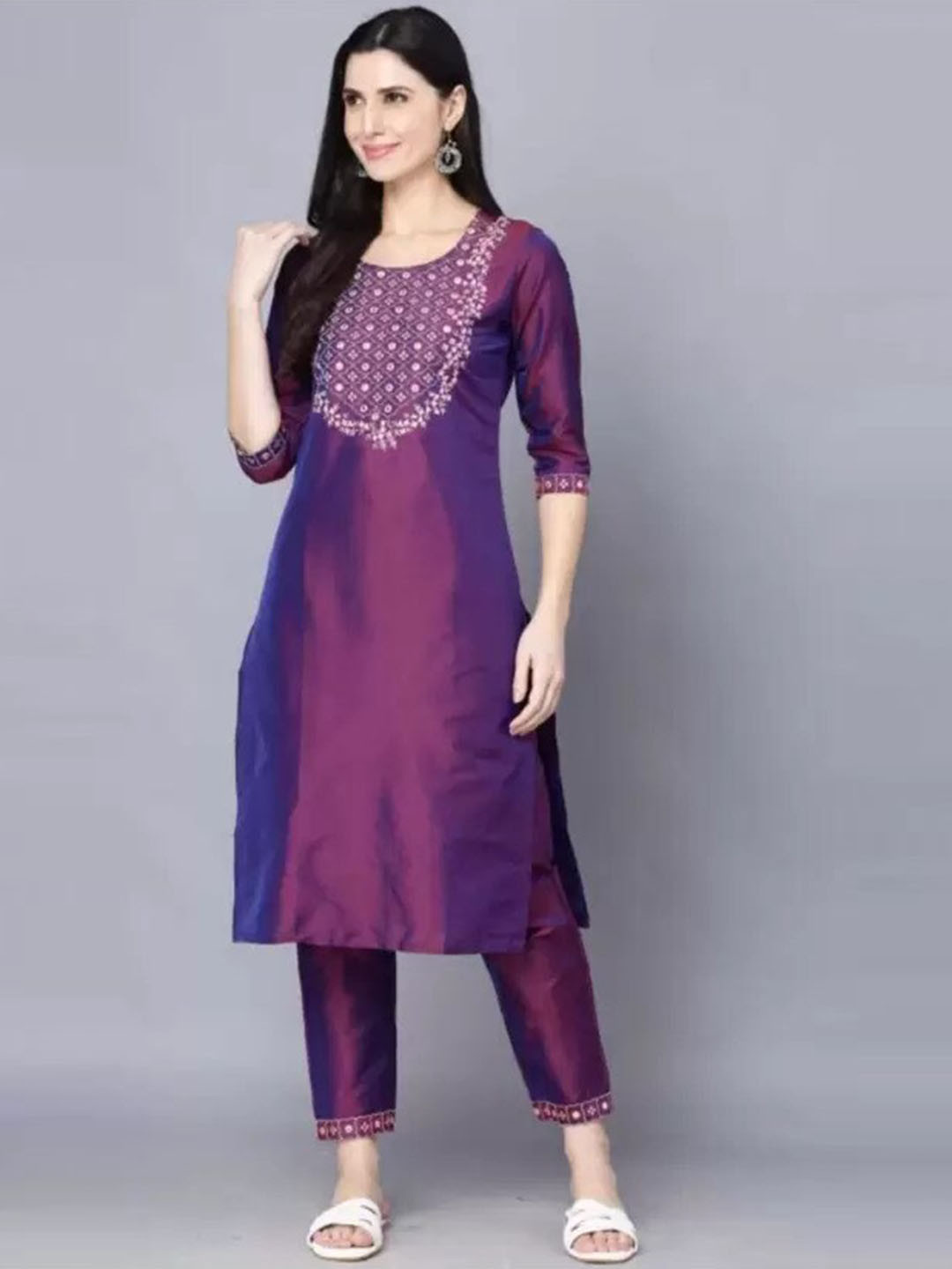 

METRO-FASHION Floral Embroidered Mirror Work Kurta with Trousers, Purple