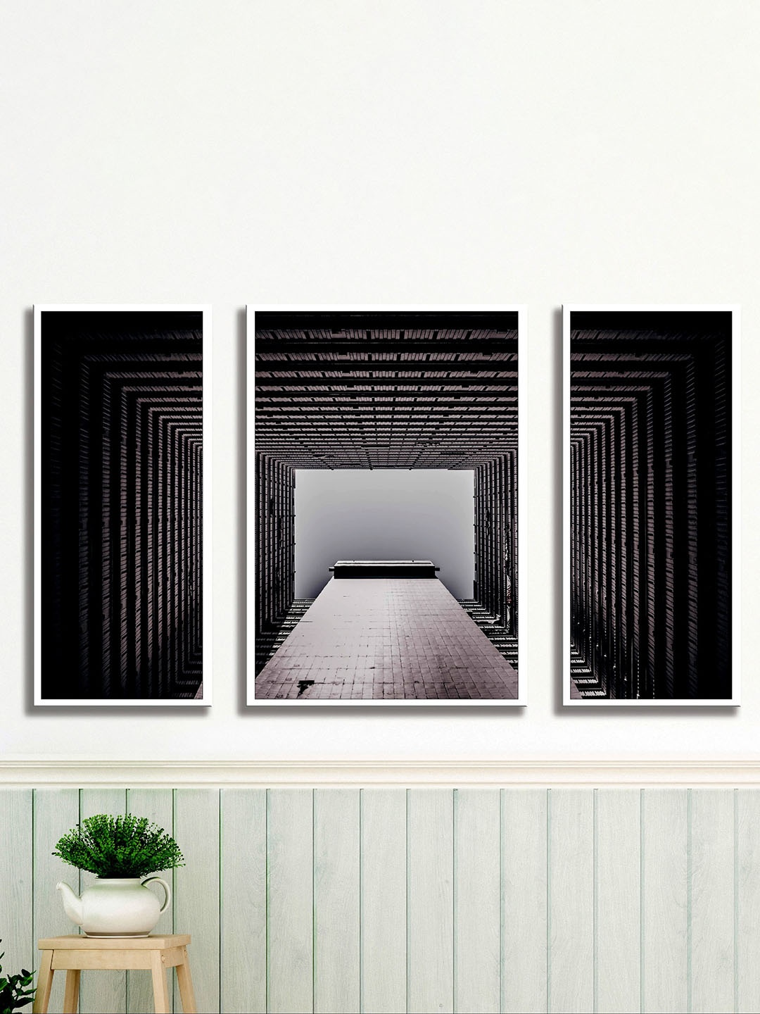 

SAF Black & Grey 3 Pieces Big Tunnel Painted UV Coating Wall Art