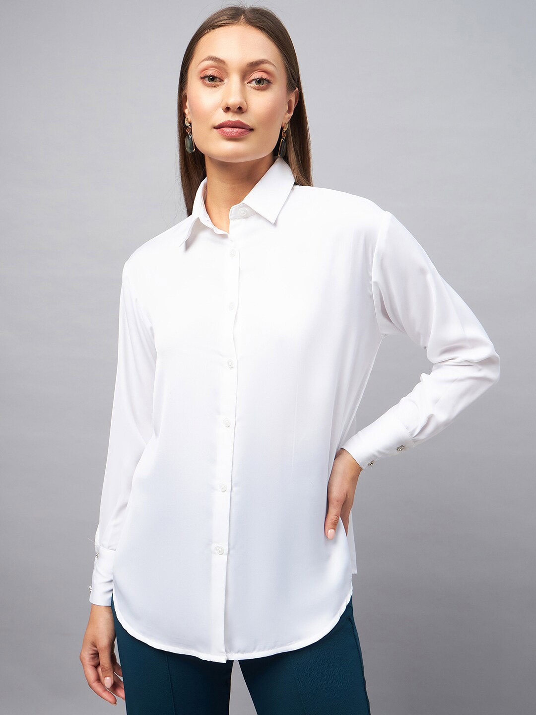 

DELAN Spread Collar Classic Fit Satin Casual Shirt, White