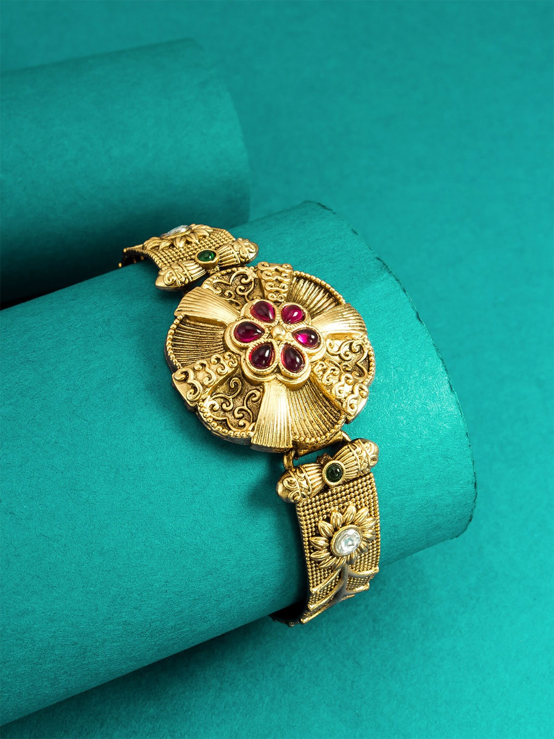 

aadita Women Gold-Plated Stone Studded Armlet Bracelet