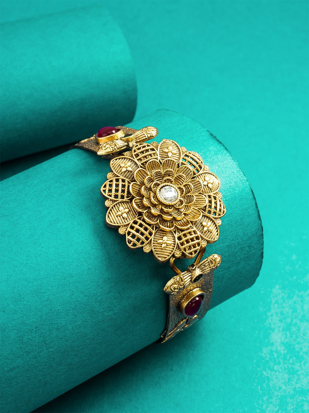 

aadita Women Gold-Plated Stone Studded Kada Bracelet