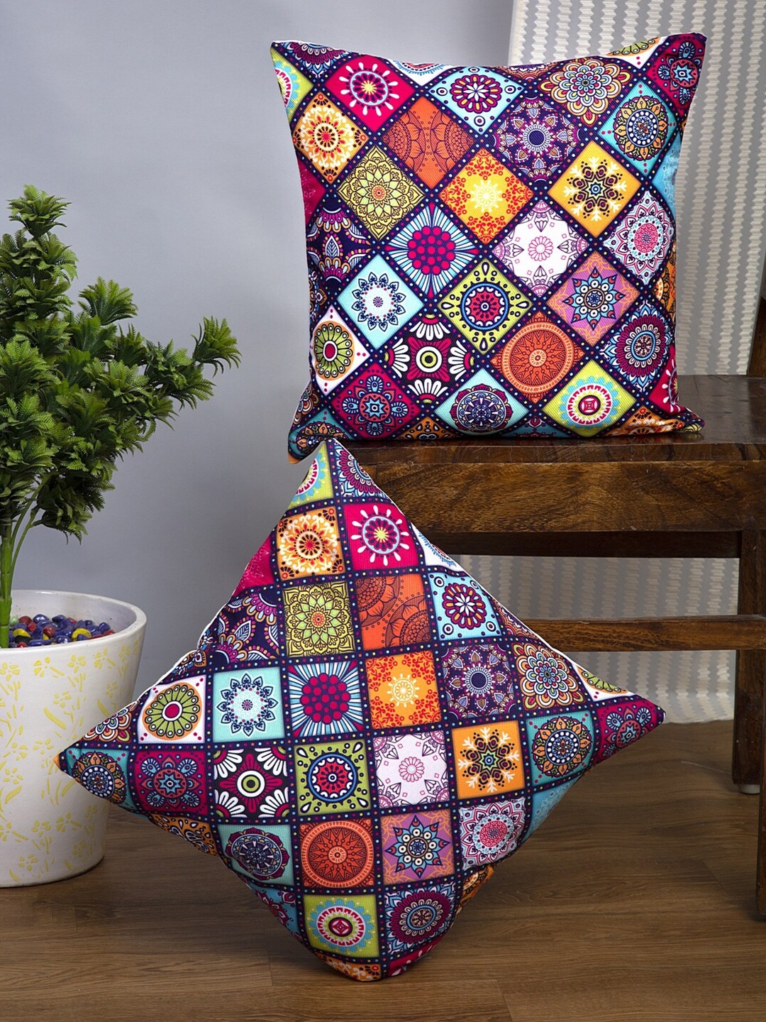 

Alina decor Violet & Pink 2 Pieces Ethnic Motifs Printed Square Cushion Covers
