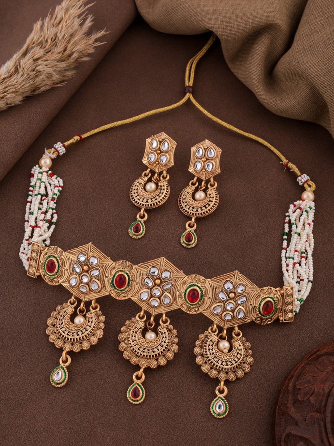 

ROFARWORD Gold-Plated Stone-Studded and Beaded Jewellery Set