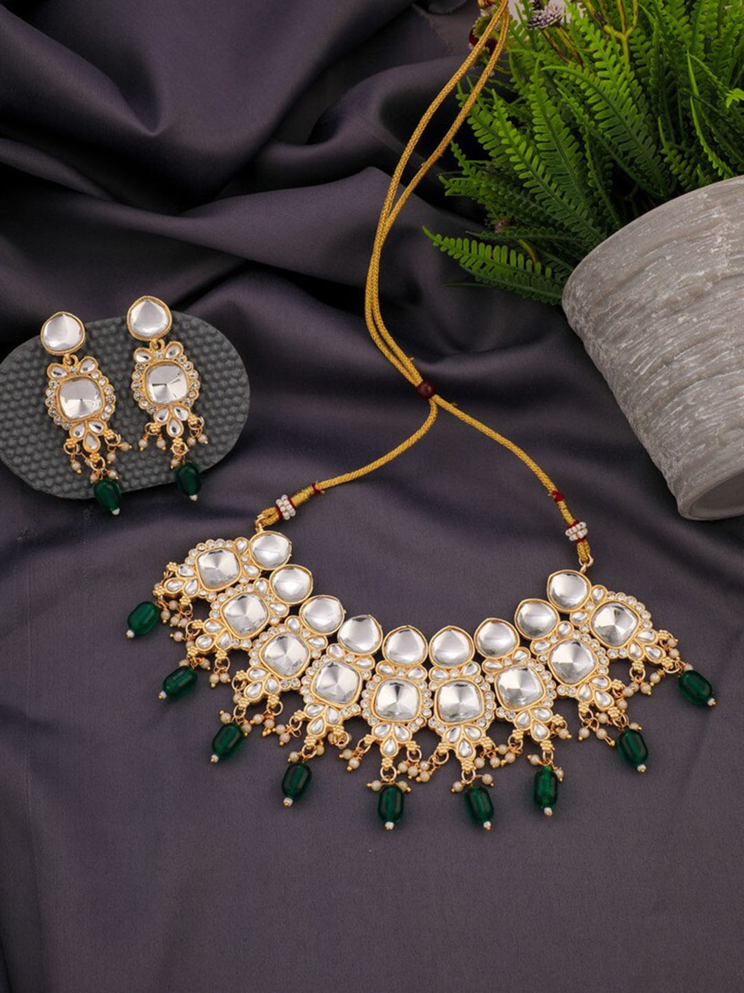 

ROFARWORD Gold-Plated Stone-Studded & Beaded Jewellery Set