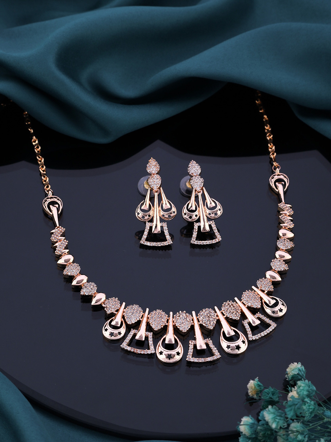 

ROFARWORD Rose Gold-Plated Cubic Zirconia Studded Jewellery Set