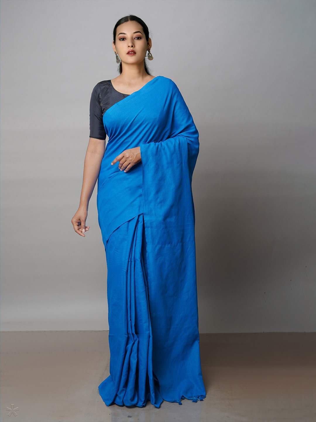 

Unnati Silks Pure Linen Handloom Jamdani Saree, Blue