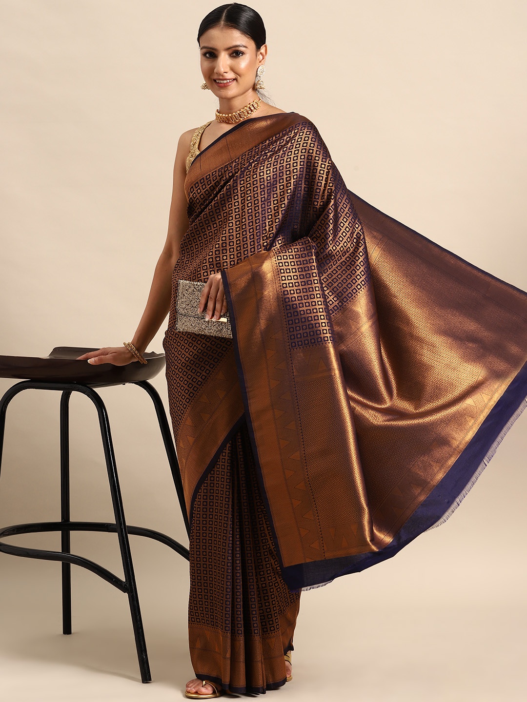 

SAARYA Zari Silk Blend Kanjeevaram Saree, Black