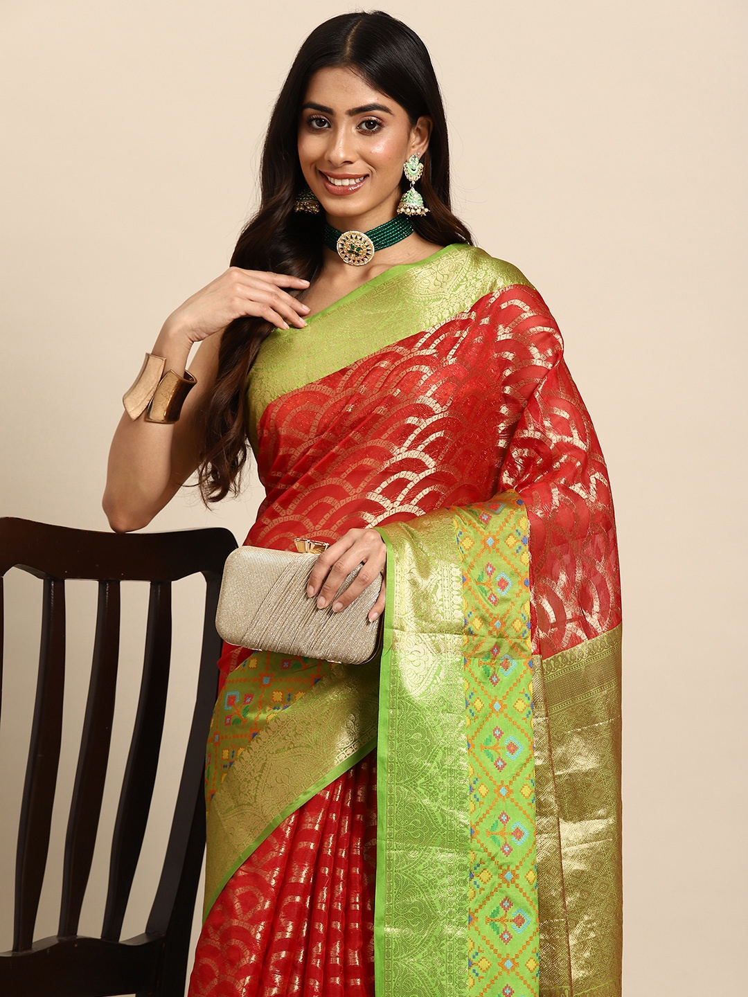 

Silk Land Red & Green Zari Silk Blend Banarasi Saree