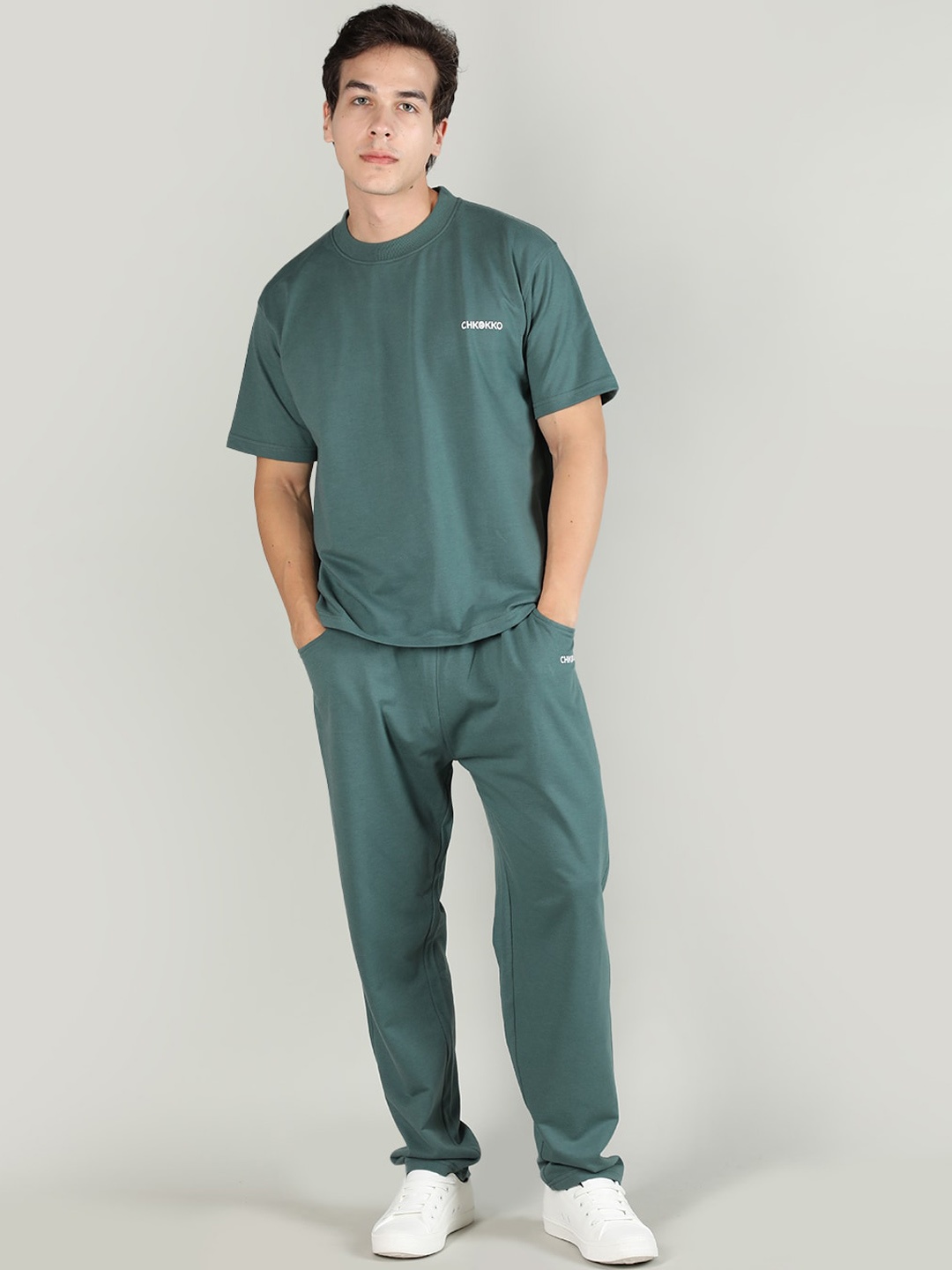 

CHKOKKO Men T-shirt & Trouser Co-Ords, Sea green