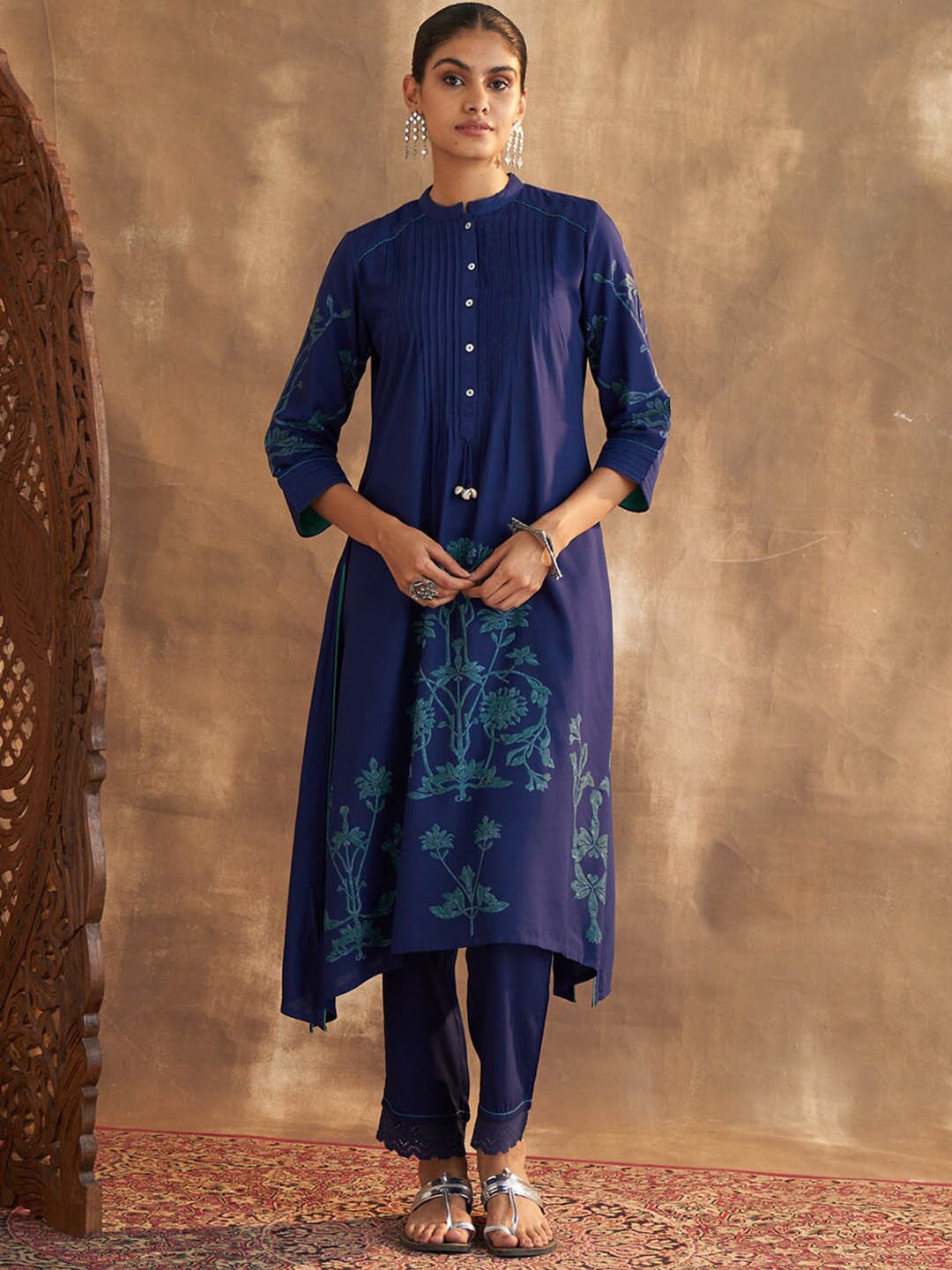 

Lakshita Ethnic Motifs Printed Mandarin Collar Asymmetric Kurta With Trousers, Blue