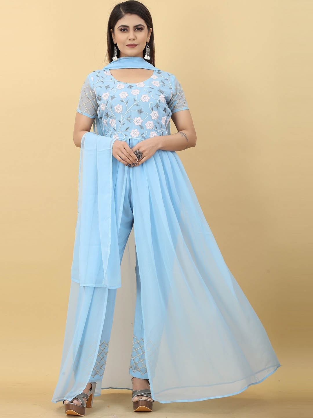 

Fashion Basket Floral Embroidered Kurta With Trousers & Dupatta, Blue