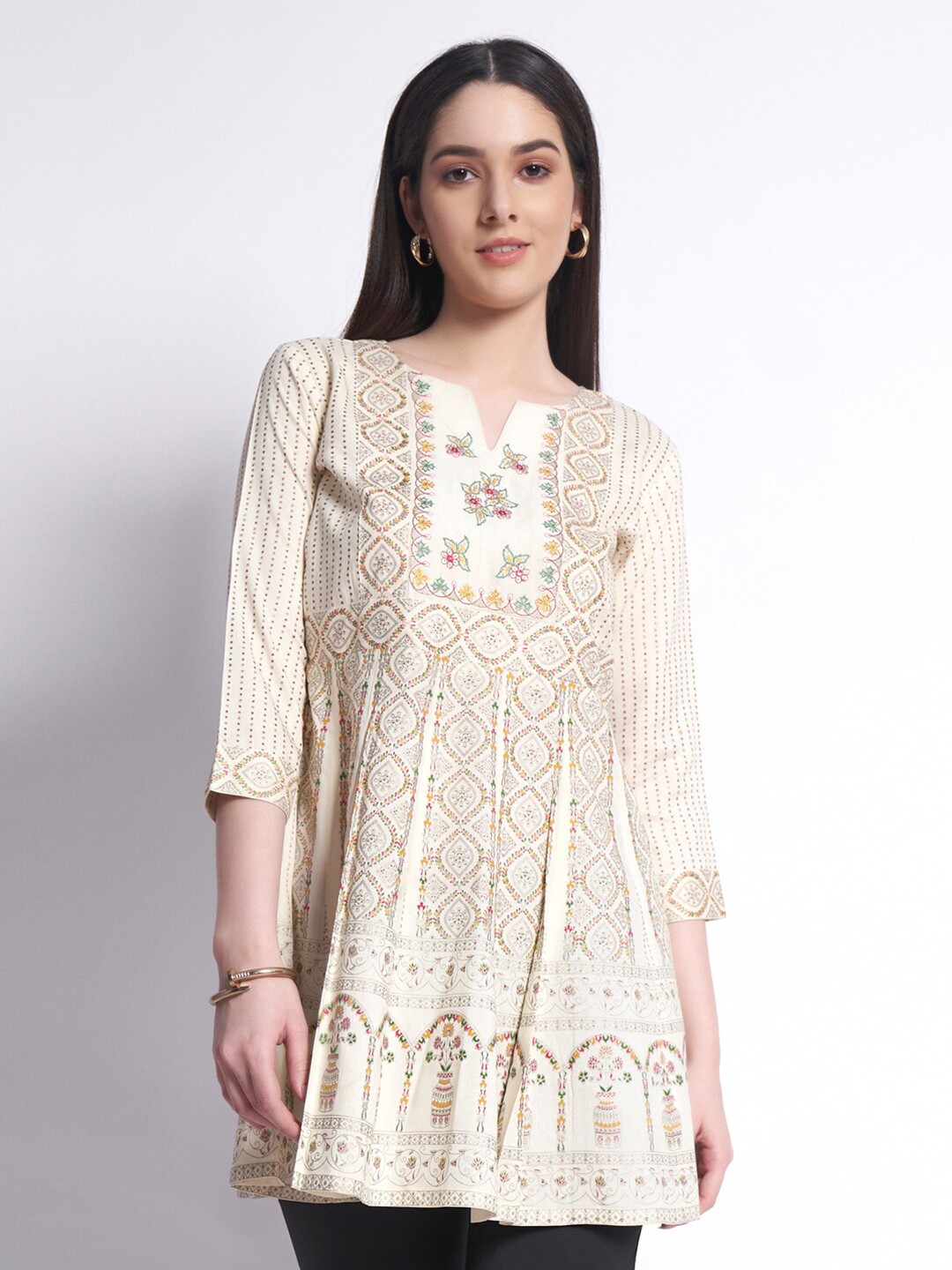 

DressBerry Off White Ethnic Motifs Printed Notched Neck Embroidered Tunic