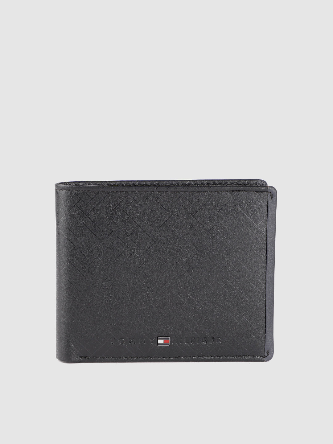 

Tommy Hilfiger Men Geometric Printed Leather Two Fold Wallet, Black