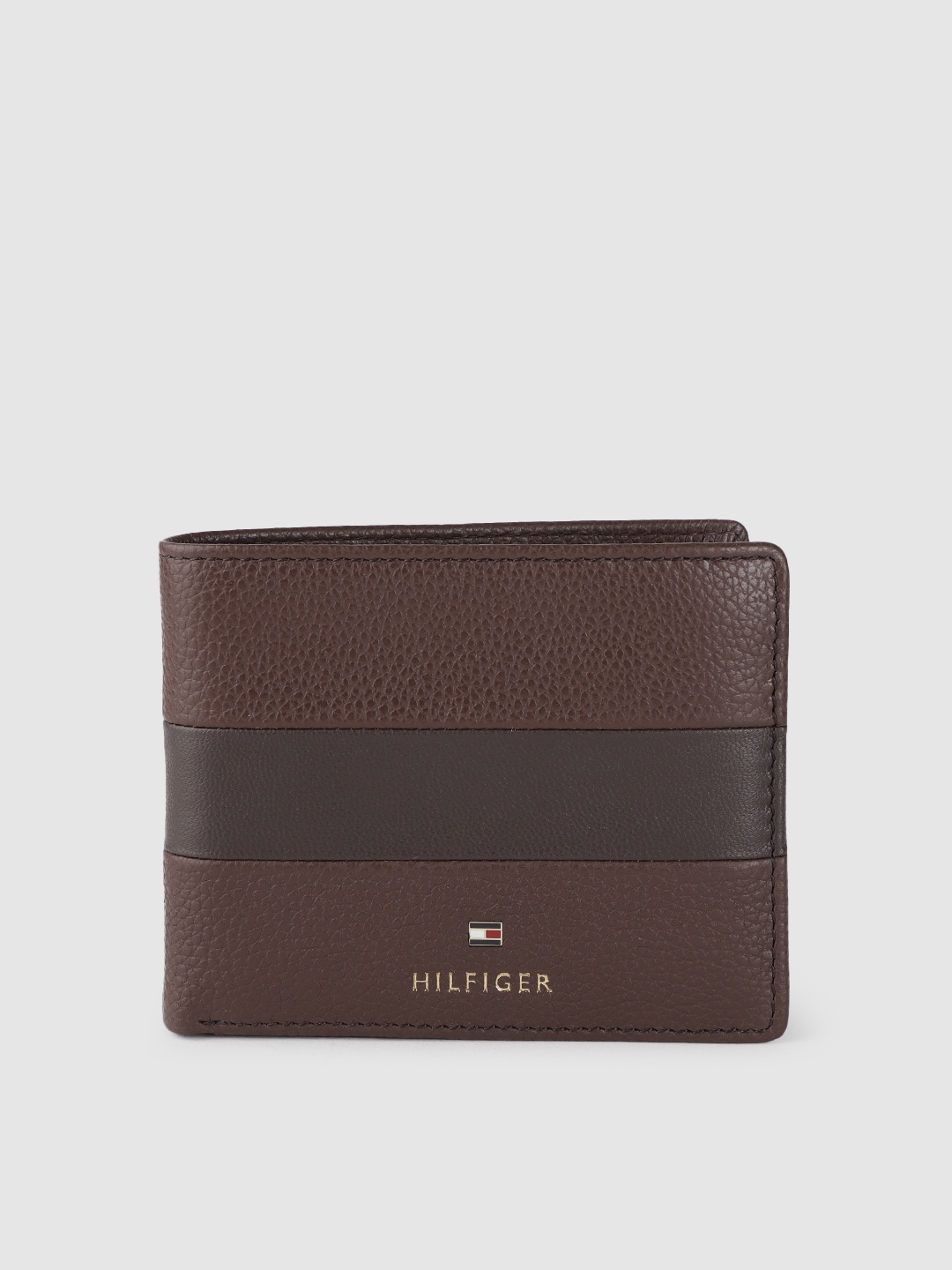 

Tommy Hilfiger Men Applique Leather Two Fold Wallet, Brown