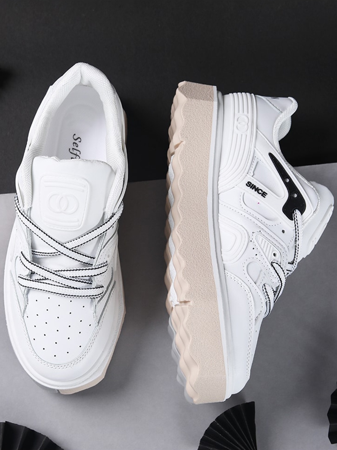 

THE WHITE POLE Women Perforated Lightweight Sneakers