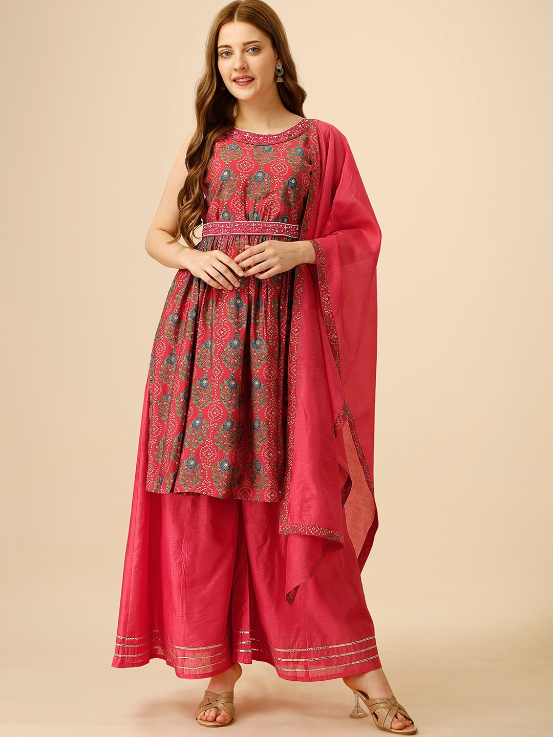 

heemara Women Red Floral Printed Pleated Thread Work Kurta with Palazzos & With Dupatta