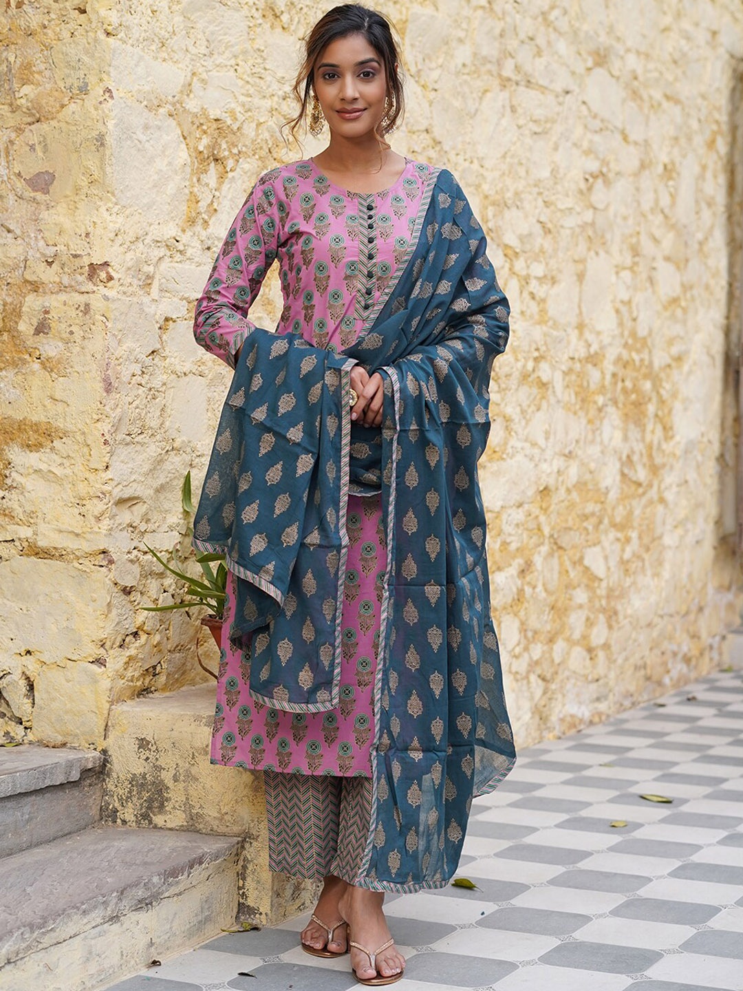 

KALINI Ethnic Motifs Printed Regular Pure Cotton Kurta with Palazzos & With Dupatta, Pink