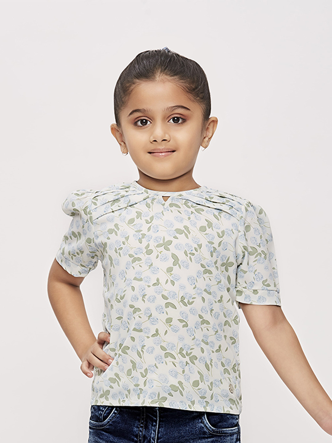 

Tiny Girl Floral Printed Keyhole Neck Puff Sleeves Top, Blue