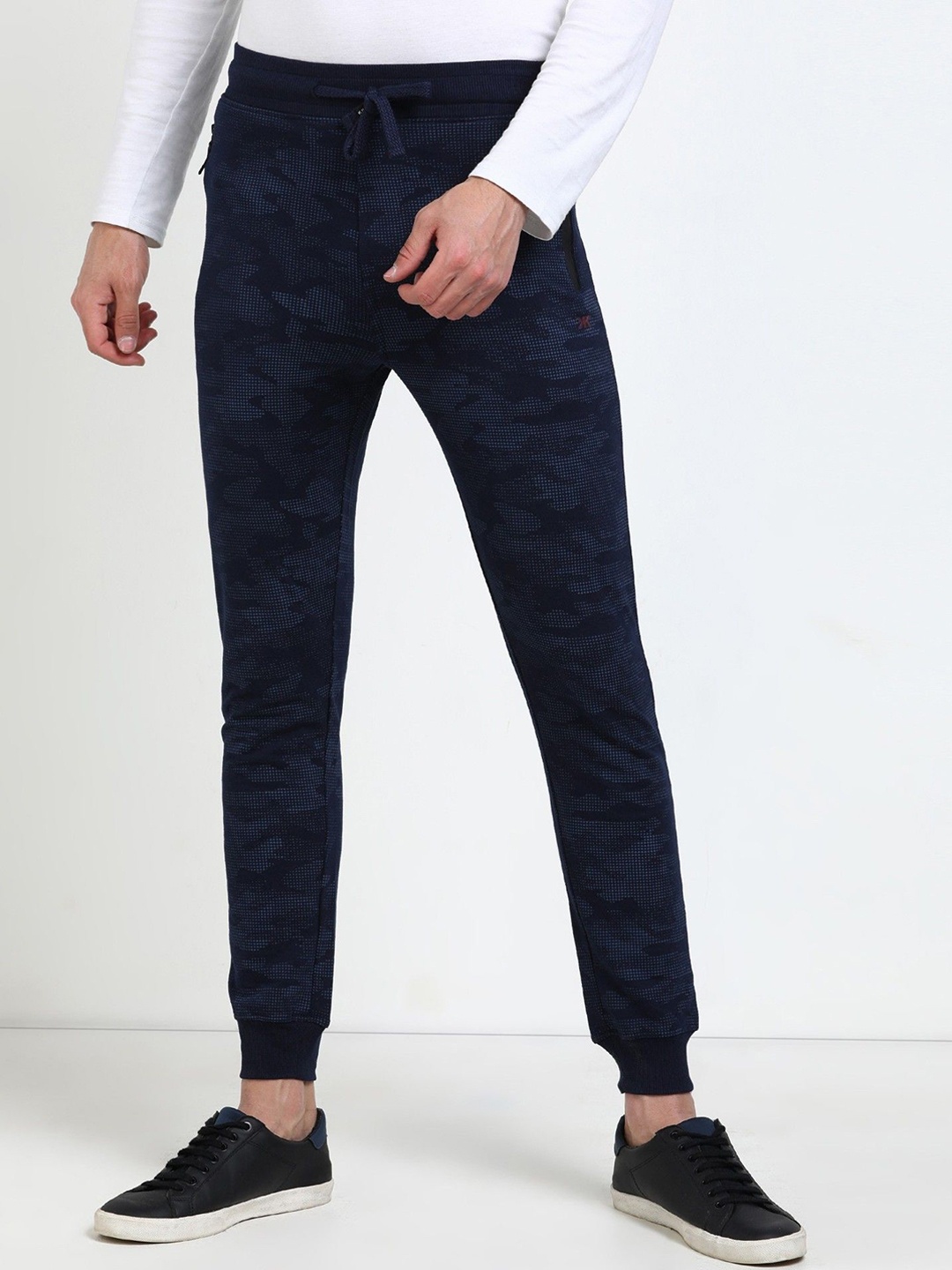 

Killer Men Abstract Printed Slim Fit Cotton Joggers, Navy blue