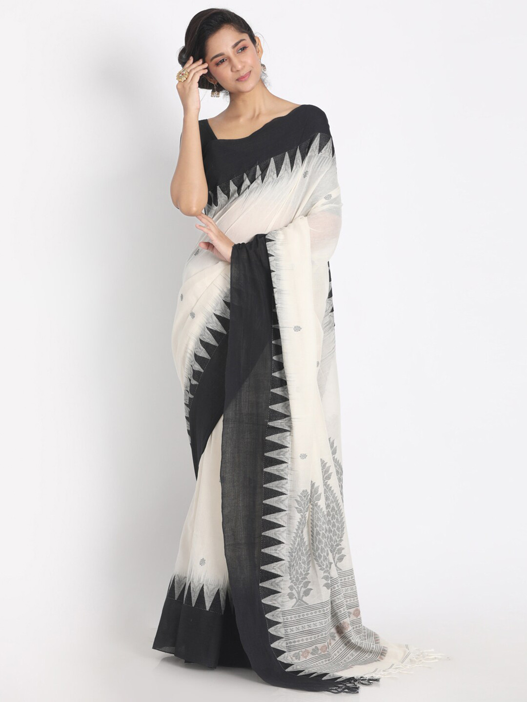 

Aryavart Woven Design Pure Cotton Saree, White
